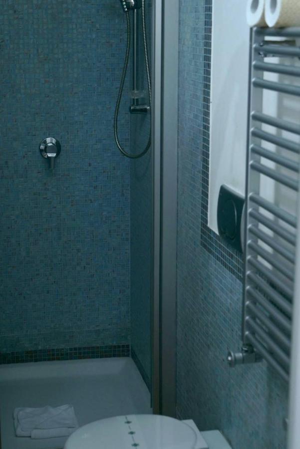 Blu Suites And Apartments Bari Esterno foto